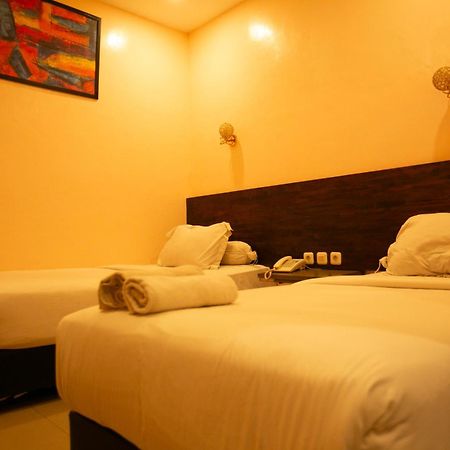 De'Tonga Hotel Medan Extérieur photo
