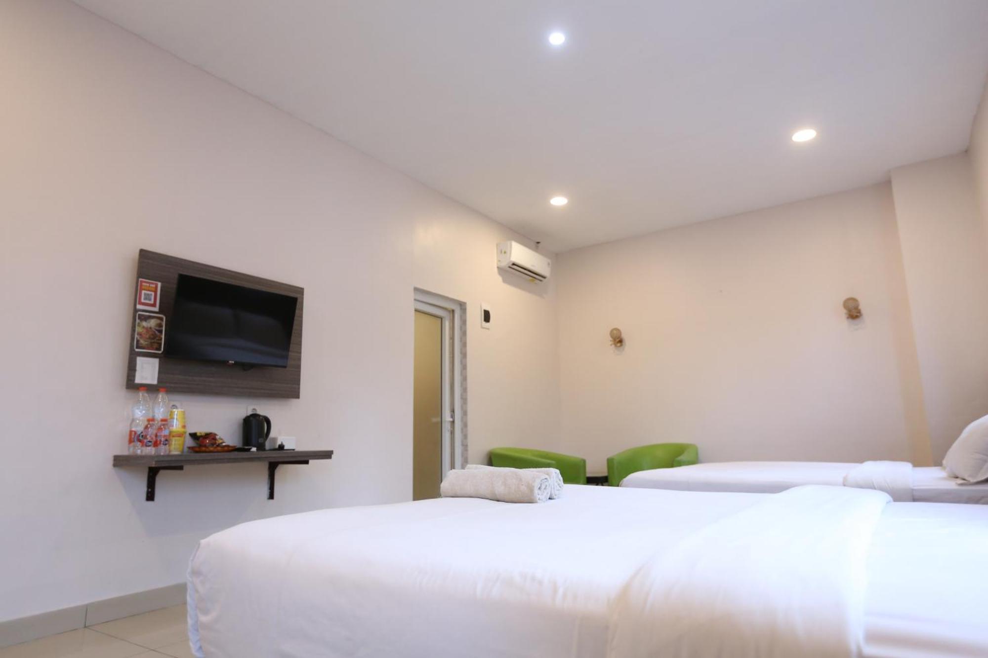 De'Tonga Hotel Medan Extérieur photo